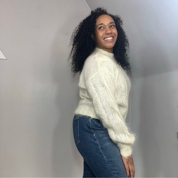 Vintage Talbot Mohair Cozy Fuzzy White Sweater Knit Boho Ski Cabin Mockneck Boho - Picture 5 of 14